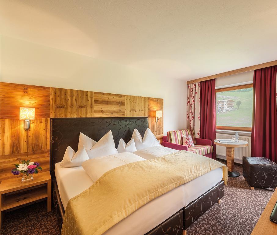 Hotel Maria Theresia Gerlos Exterior photo